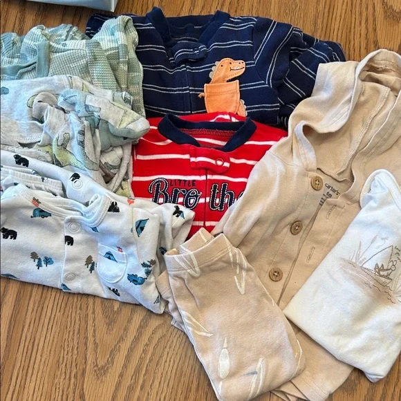 6 month boy winter bundle 8 pcs - Picture 1 of 2